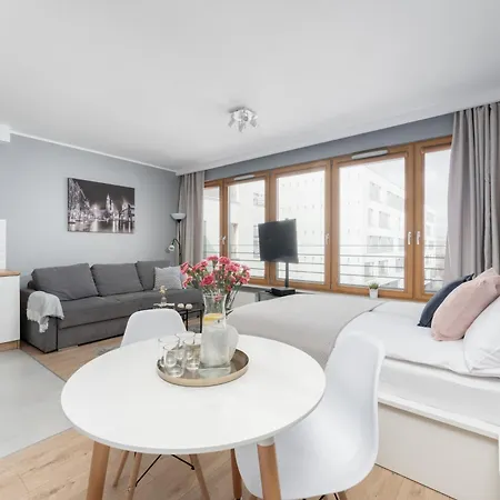 Vistula Boulevard With Free Parking Spot